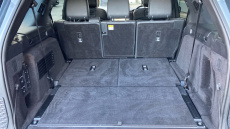 Land Rover Discovery 3.0 D300 R-Dynamic HSE 5dr Auto Diesel Station Wagon